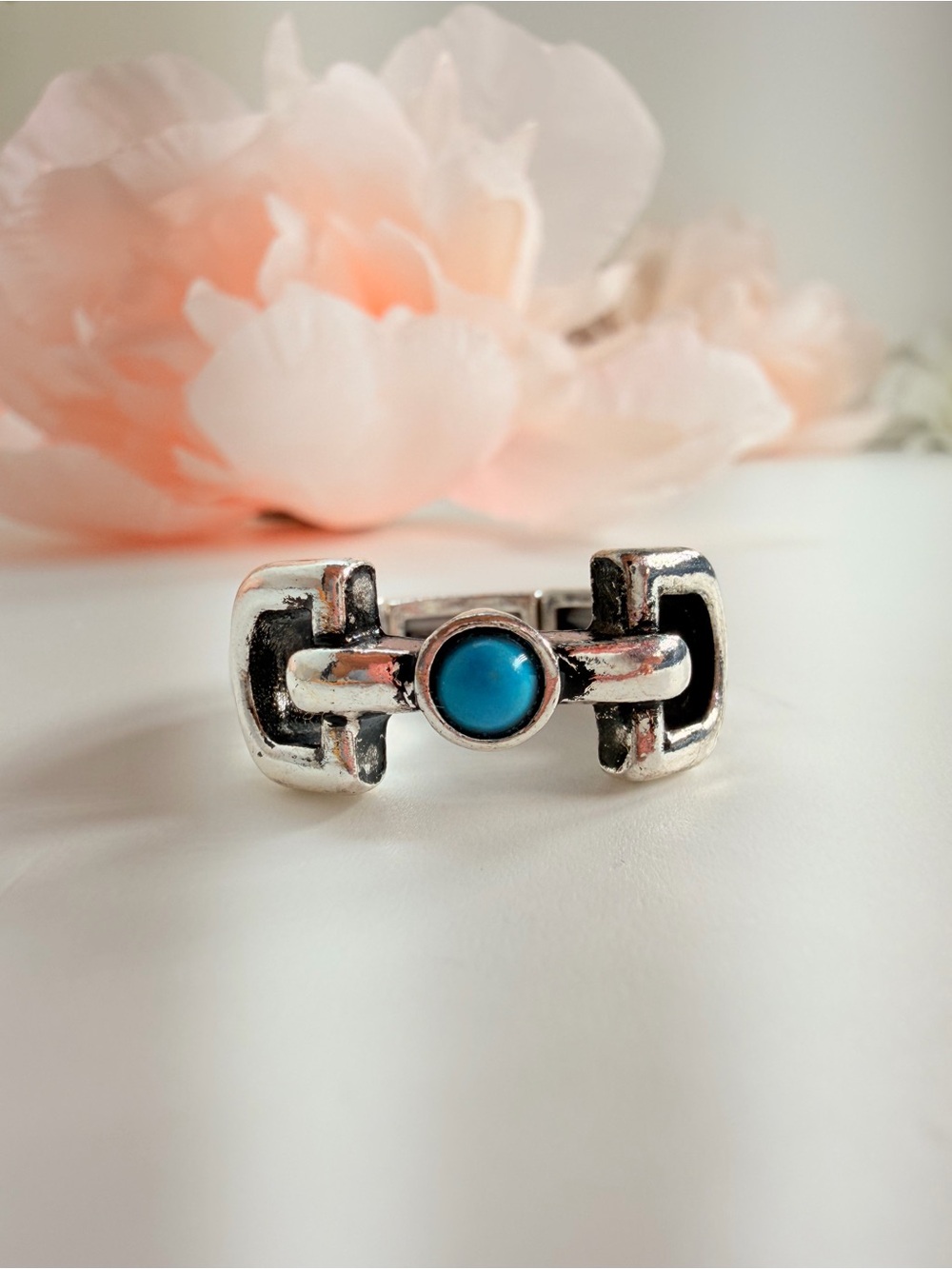 Silver Horsebit Link ring with blue turquoise stone and buckle design #buckle #t